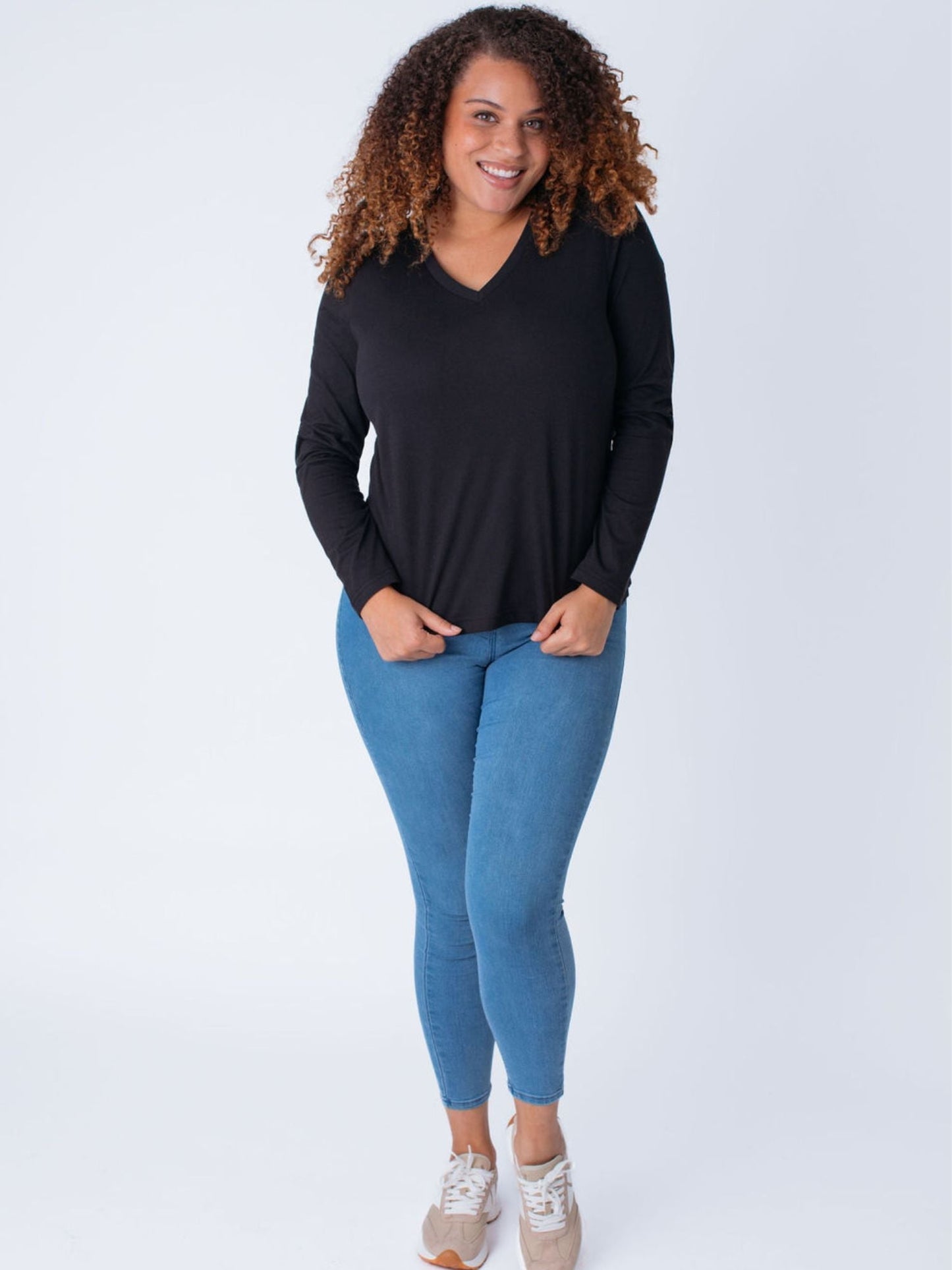 Women's Black Long Sleeve V-Neck