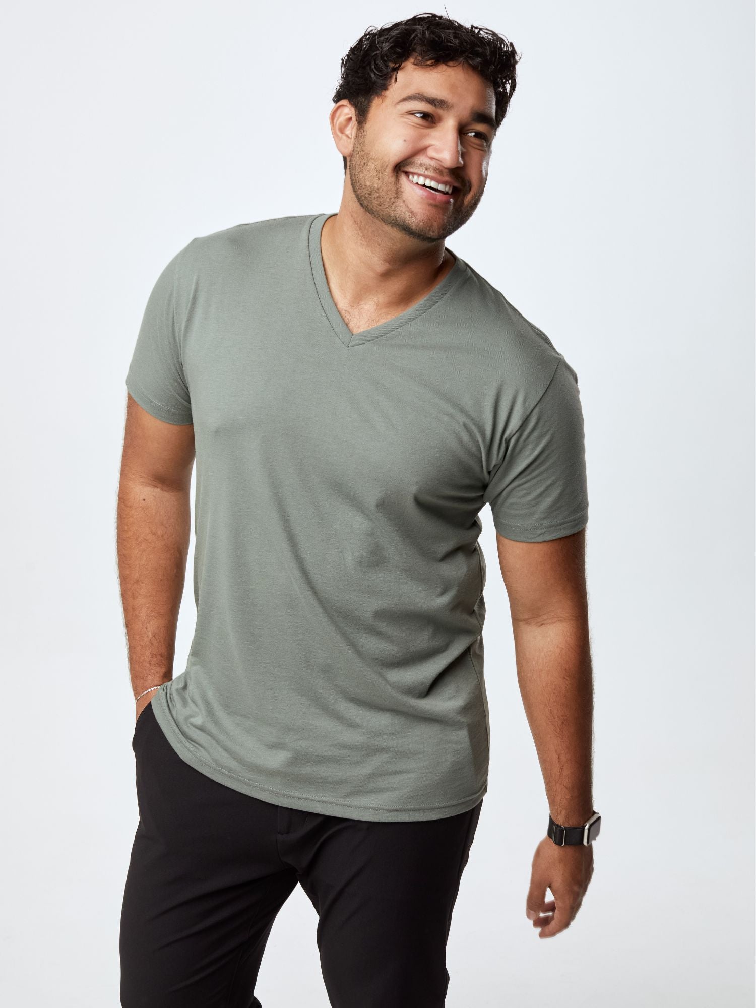Winter Essentials V-Neck 6-Pack